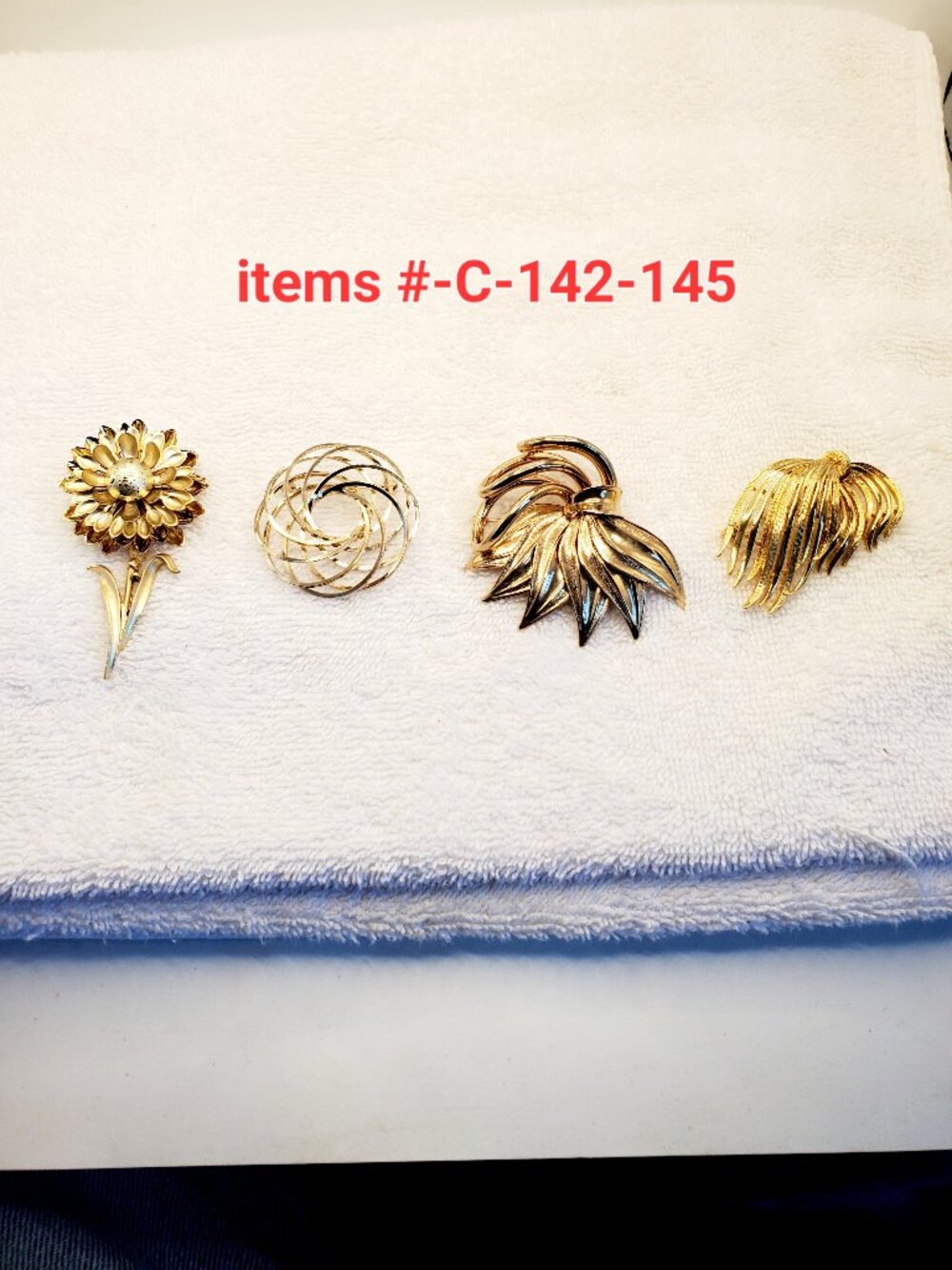 4 Vintage Gold Tone Brooches, items # C- 142-145,. wt. 72 grams .